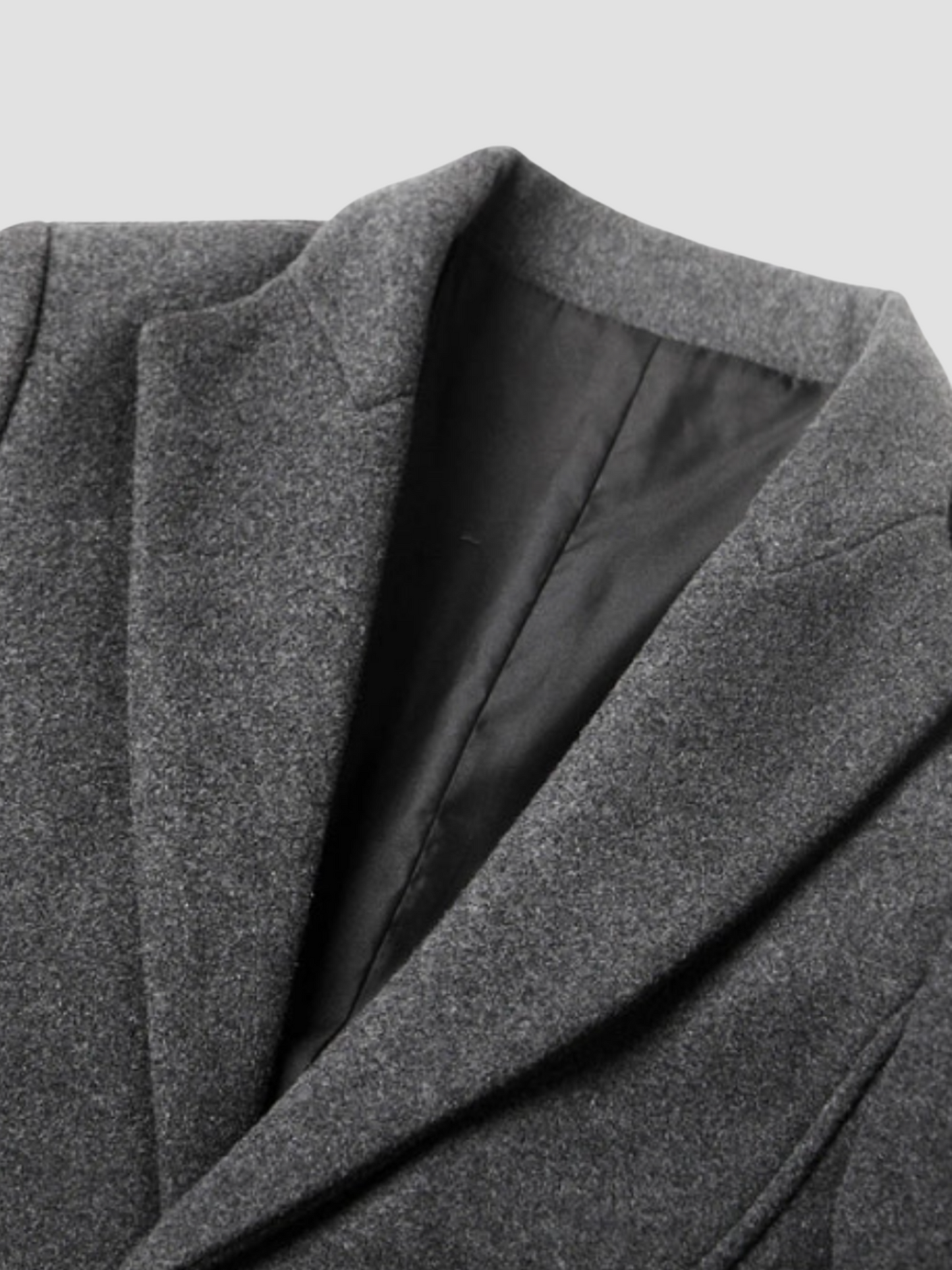 UNAI | TRENCHCOAT DE HOMBRE | REFINAMIENTO Y FUNCIONALIDAD