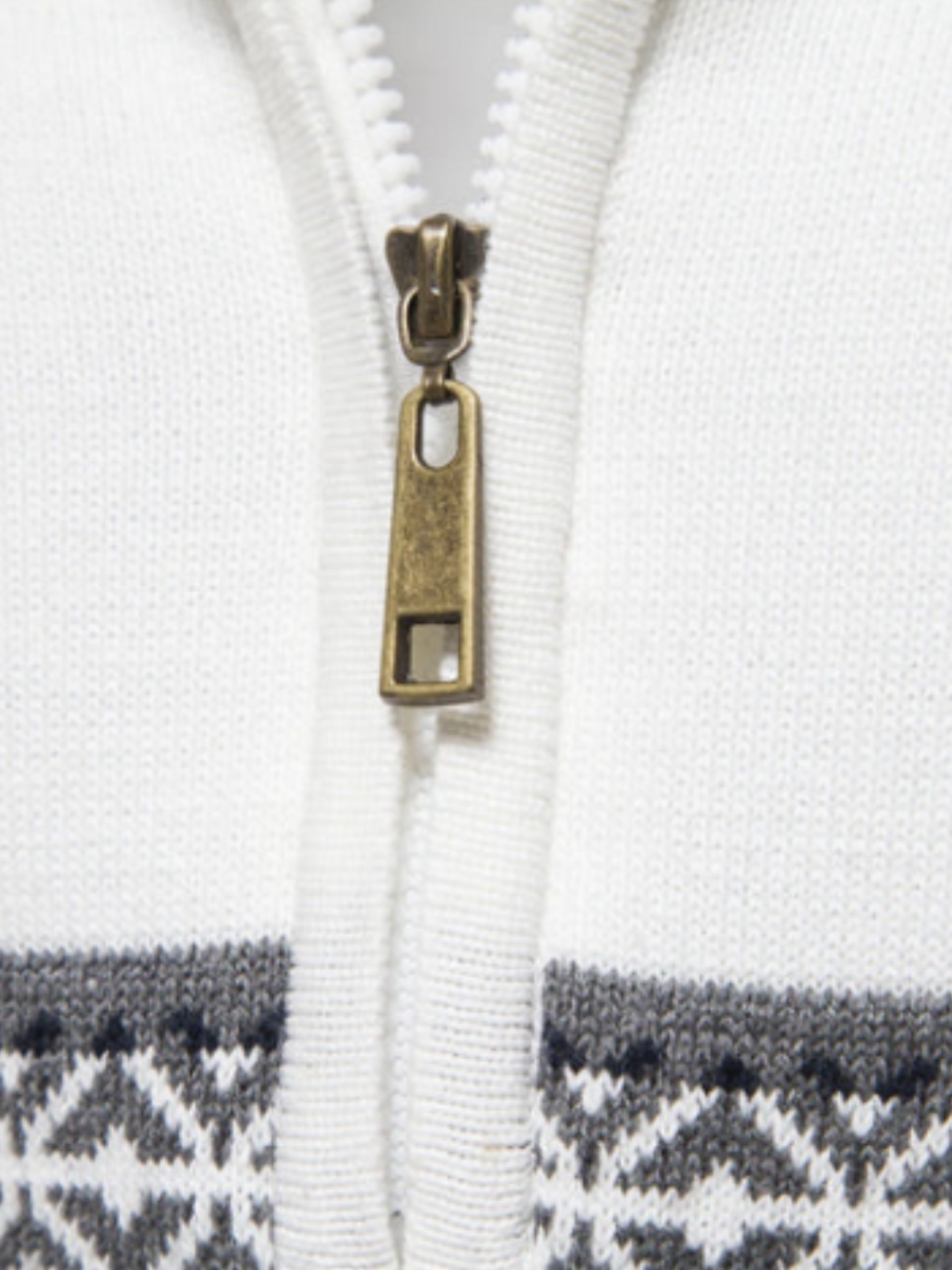 ALEJANDRO | JERSEY MEDIA CREMALLERA | PATRÓN JACQUARD MODERNO