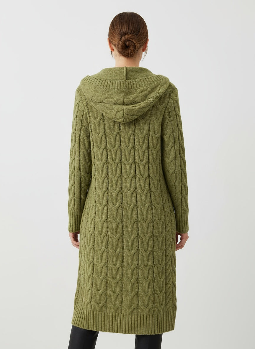 TULIA | CÁRDIGAN LARGO DE PUNTO – VERSATILIDAD MODERNA CON DETALLE DE CAPUCHA