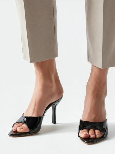 RENATA | MULES DE TACÓN | COMODIDAD Y DISTINCIÓN MODERNA