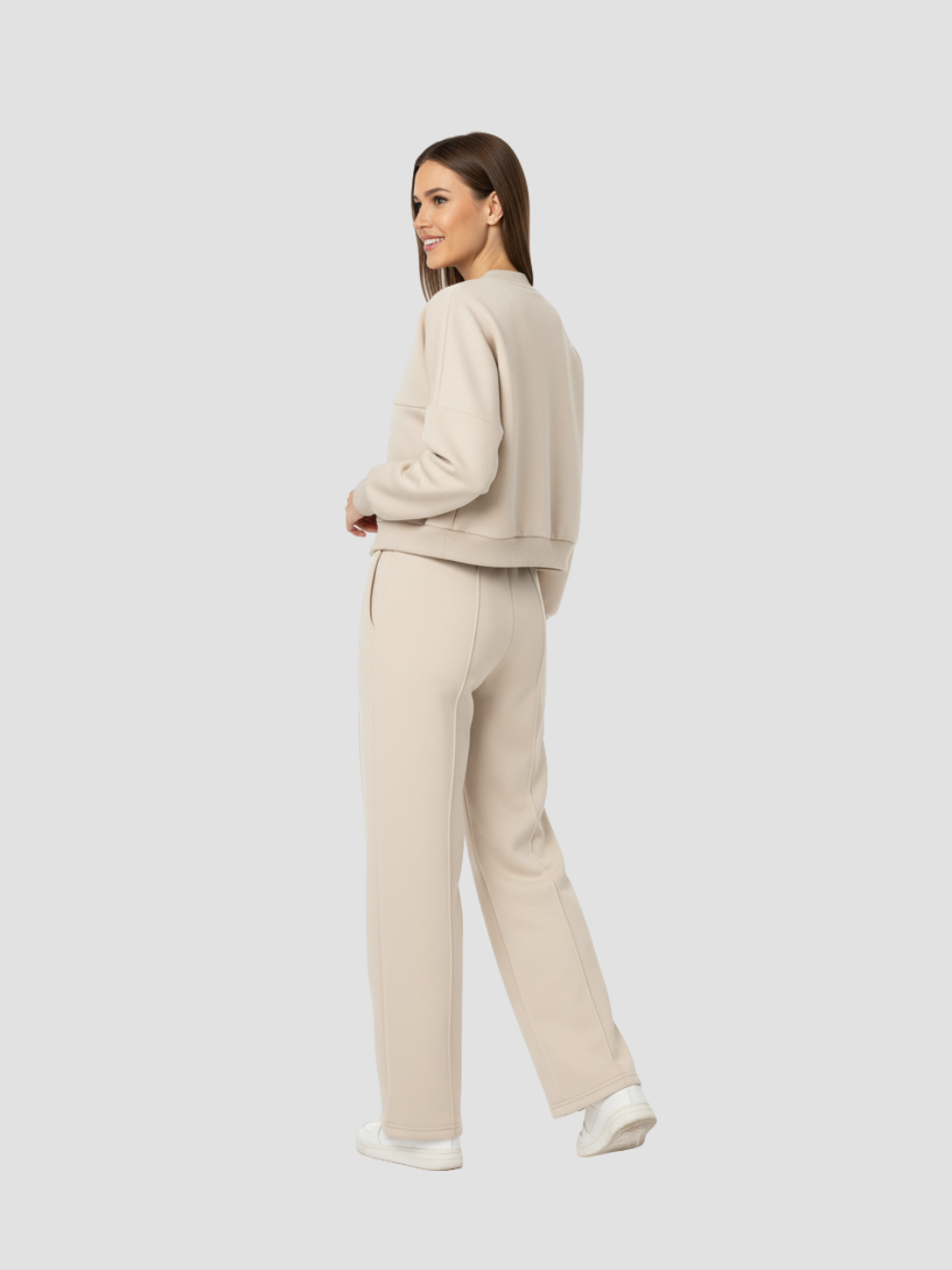 ZAHARA | CONJUNTO CASUAL CON CHAQUETA Y PANTALÓN – MINIMALISMO MODERNO Y ELEGANCIA SIN ESFUERZO