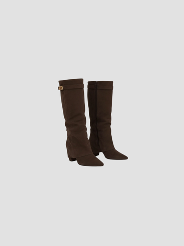 MARISELA | BOTAS ALTAS DE MUJER – SOFISTICACIÓN VANGUARDISTA Y DETALLE DISTINTIVO