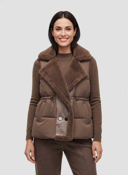 LIRENA | BODYWARMER PARA MUJER – ELEGANCIA MODERNA Y CONFORT ENVOLVENTE