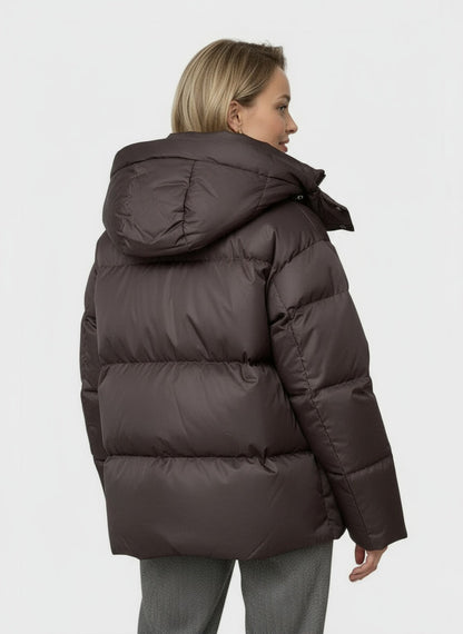 NAÉLLE | CHAQUETA DE MUJER – COMODIDAD, VOLUMEN Y ELEGANCIA URBANA