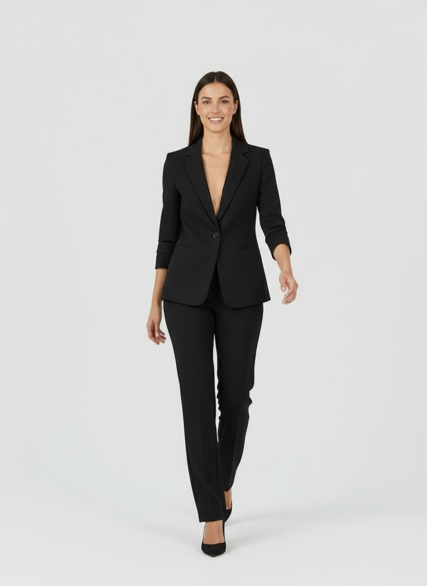 ALDARA | TRAJE DE MUJER | SOFISTICACIÓN Y ESTILO ATEMPORAL