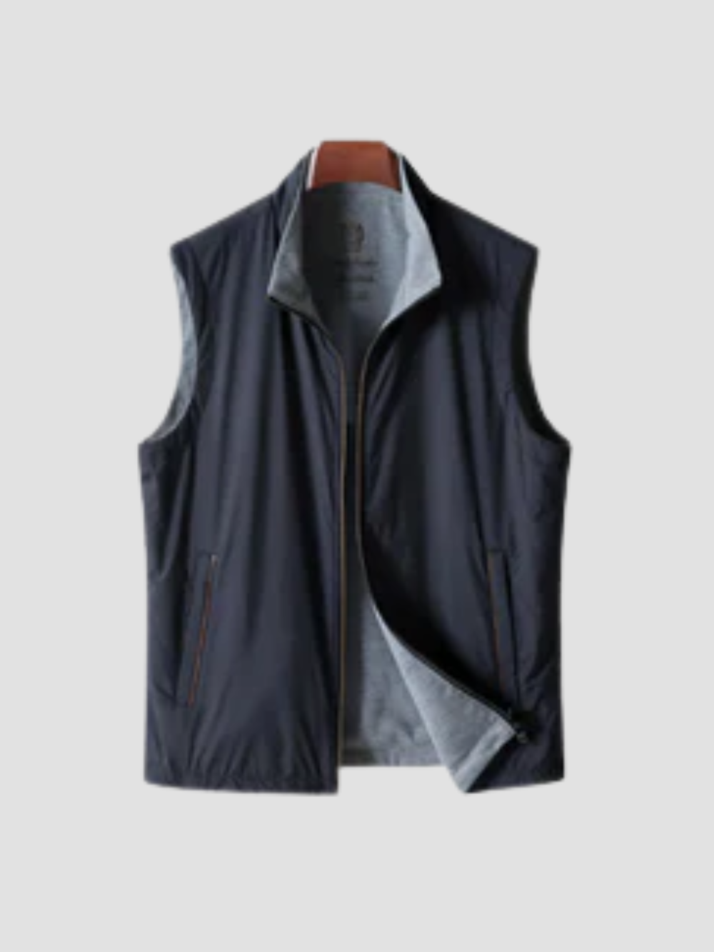 JOAQUÍN | CHALECO LIGERO | CONFORT ATEMPORAL Y ELEGANTE