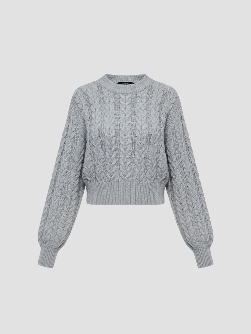 SERELINA | JERSEY DE MUJER CON ESCOTE PLEGADO – EQUILIBRIO ENTRE SENSUALIDAD Y DISTINCIÓN