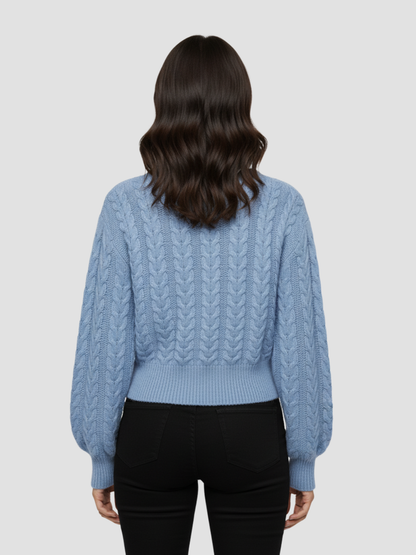 SERELINA | JERSEY DE MUJER CON ESCOTE PLEGADO – EQUILIBRIO ENTRE SENSUALIDAD Y DISTINCIÓN