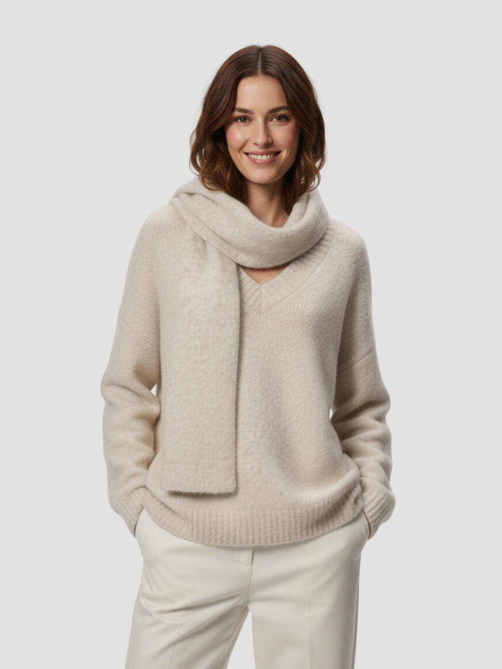 LIRIENNE | JERSEY DE MUJER CON BUFANDA – SOFISTICACIÓN DISCRETA Y MOVIMIENTO NATURAL