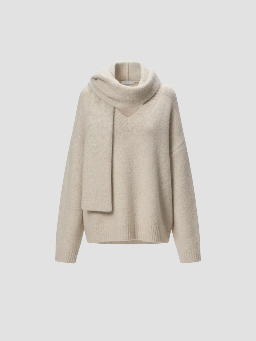 LIRIENNE | JERSEY DE MUJER CON BUFANDA – SOFISTICACIÓN DISCRETA Y MOVIMIENTO NATURAL