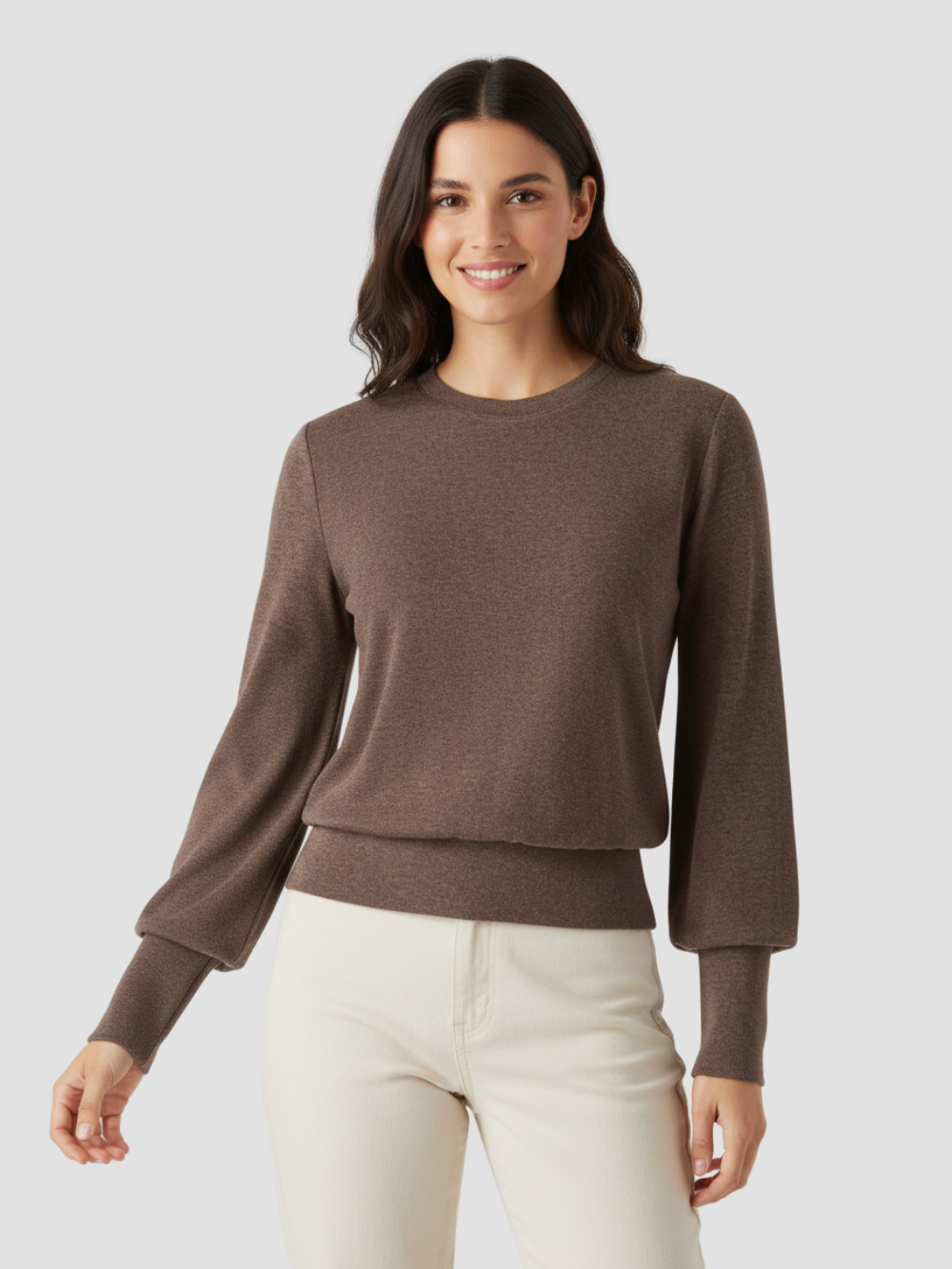 DACIO | TOP DE PUNTO ELÁSTICO CON SOPORTE – LÍNEAS LIMPIAS Y FACILIDAD COTIDIANA