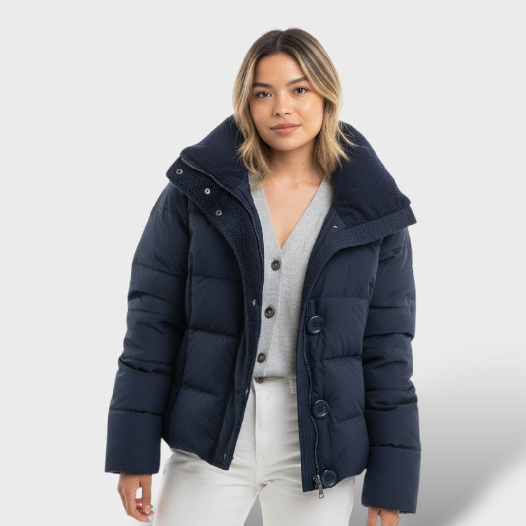 Chaqueta Corta Acolchada con Cuello Alto y Relleno de Plumón